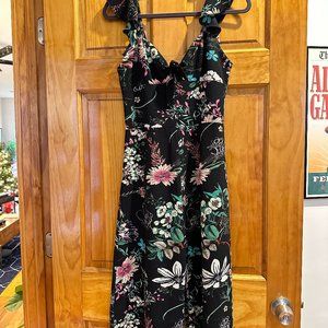 Floral sleeveless ruffled straps romper